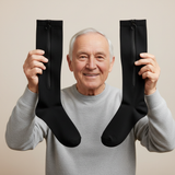Homme âgé chaussettes noires